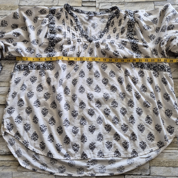 Old Navy Blouse Size XL White Peasant Long Sleeve Cottagecore Folk Print - Picture 4 of 10
